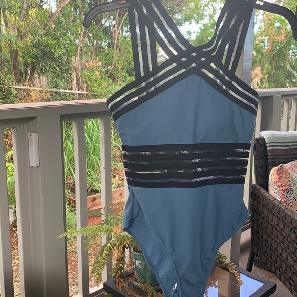 NWOT Blue Cross Front One Piece Swimsuit - Picture 3 of 7